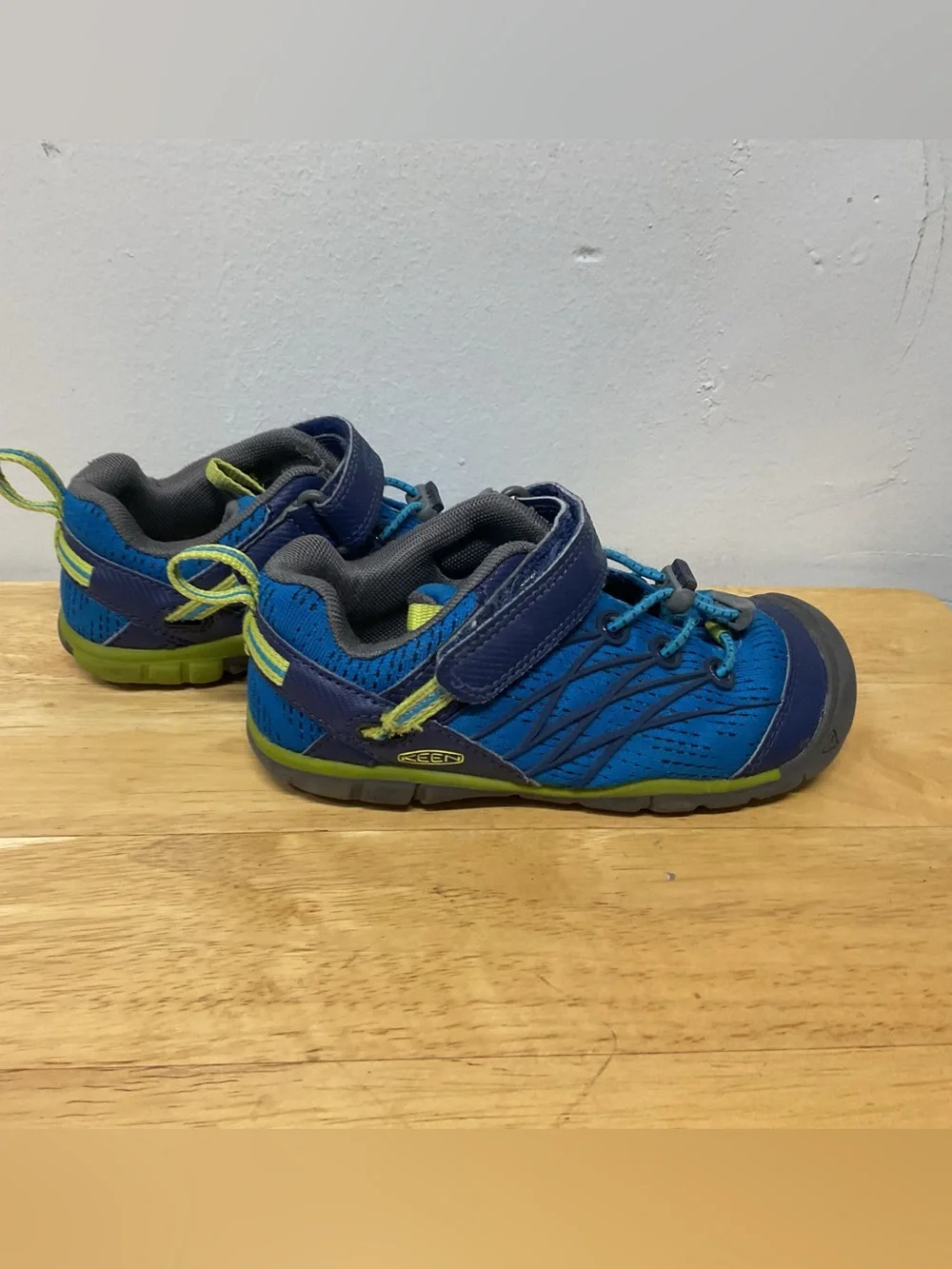 Keen shoes have